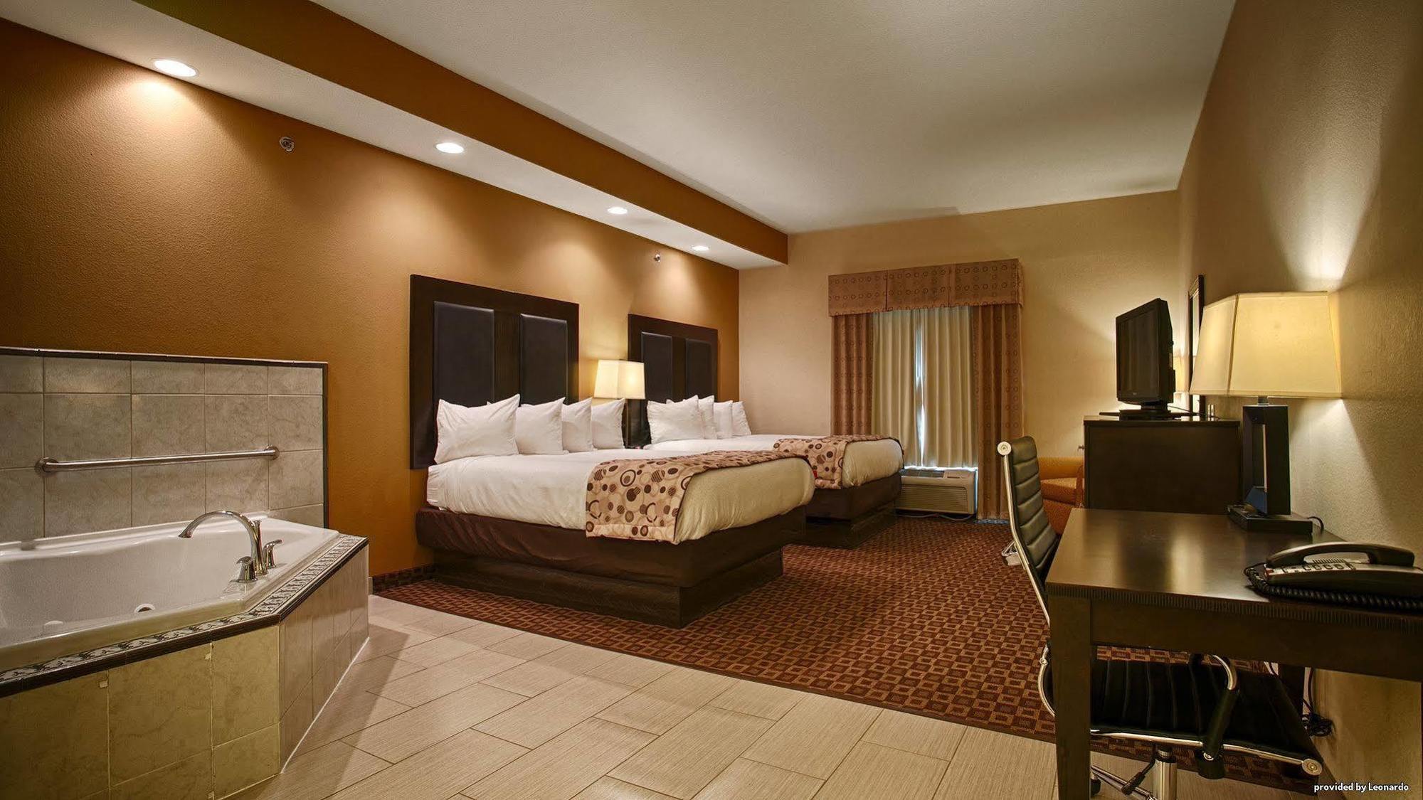 Red Roof Inn & Suites Лонгвью Экстерьер фото